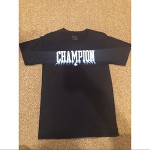 Champion T-Shirt